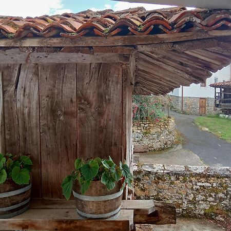 La Cruz de Favila Onís Habitación foto